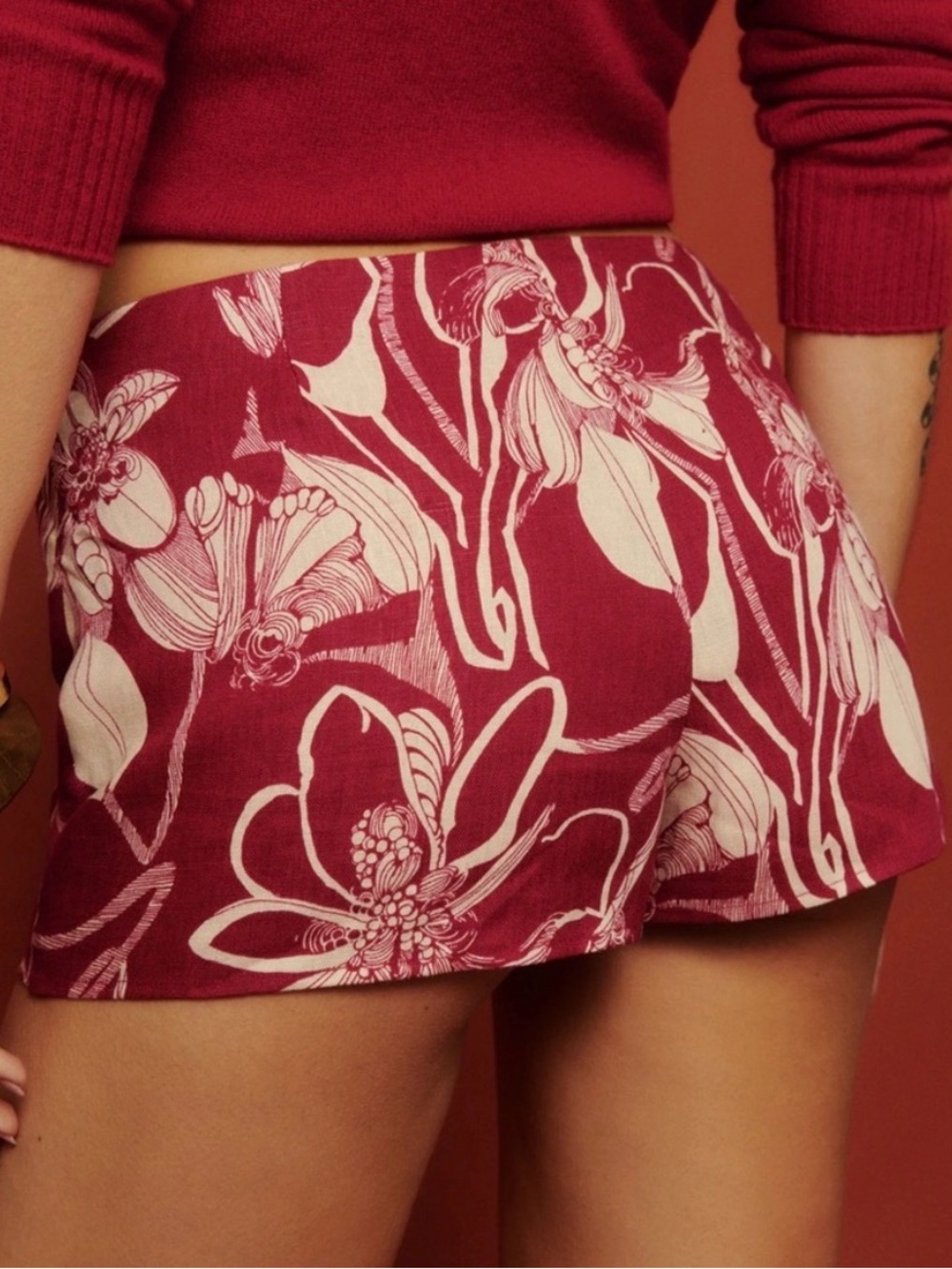Reformation Mia Low Waist Linen Skort Las Dalias - Picture 3 of 8